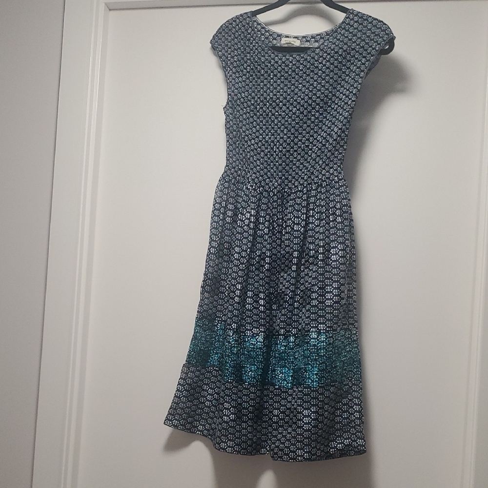 Elegant Blue Patterned Dress